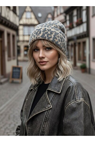 Goldmine قبعة نسائية من الفرو الناعم