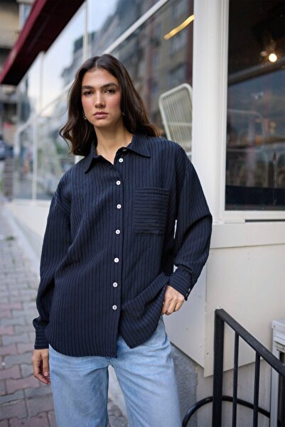 ossons Fine Line Oversized Basic Shirt