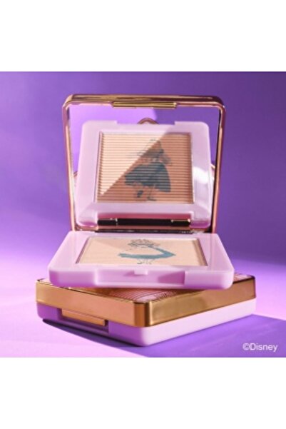 Catrice Disney Alice in Wonderland x Illuminating Compact Powder, 6.3 g