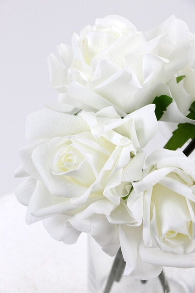 Yapay Çiçek Deposu Artificial Premium 5-Piece Wet Rose Bouquet White