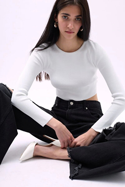 GENCULUS    Crew Neck Textured Crop