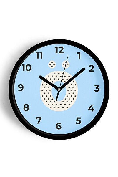 JHAAR Ceas de perete pentru camera băieților cu litera Ö - 30 cm - Carcasă ne...