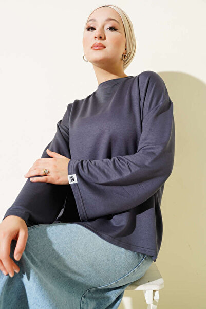 Smy moda Basic Blouse with Wrist Embroidery and Crew Neck