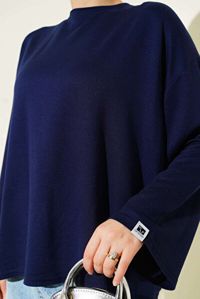 Smy moda Basic Blouse with Wrist Embroidery and Crew Neck