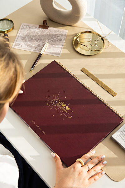 PAPERORA 2026 Haftalık Spiralli Masaüstü Planlayıcı 24x34 cm - Desk Planner Bordo