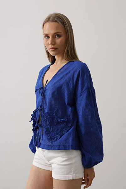 GENCULUS Heart Detailed Tie-Up Brode Blouse Saks