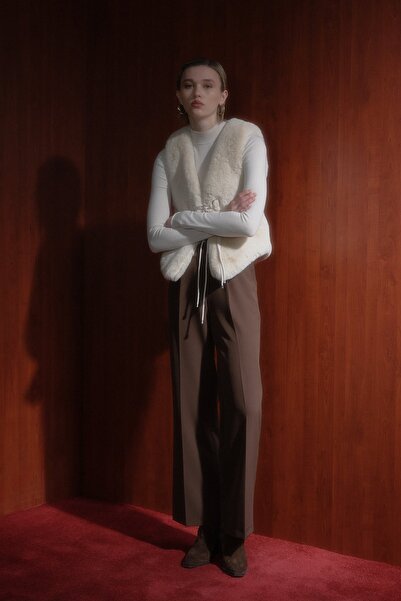 Nihan Kısa Kürk Yelek Ekru