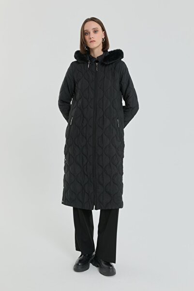 Nihan İnce Kapitone Çıt Çıt Detaylı Kap Siyah