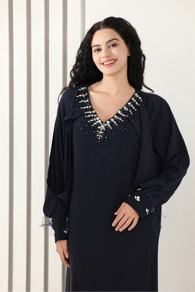 berlanty Women's embroidered V-shaped jalabiya