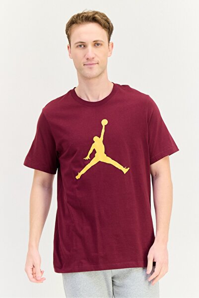 Nike Men Sportswear Fit Short Sleeve Outdoor T Shirt, Maroon