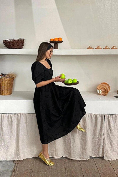 GENCULUS Black Balloon Sleeve Embroidered Dress