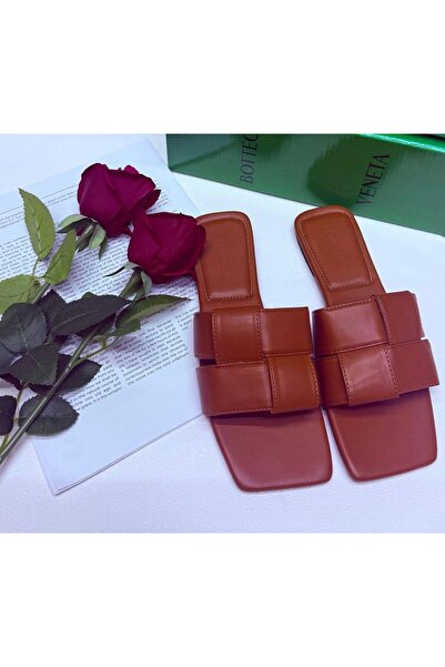 essentialneedsforall ✨ Women’s Chic Woven Slip-On Flat Sandals ✨ 📝 Description