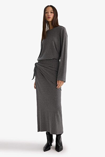 DeFacto A-Line Regular Waist Corded Fabric Ribbed Knit Midi Skirt G7151Ax25Wn