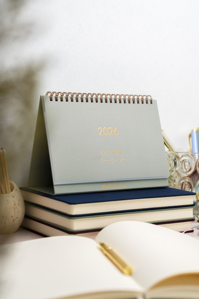 Matt Notebook 2026 Masaüstü Planlayıcı Takvim Yeşil