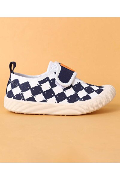 Cute Walk by Babyhug Casual Shoes with Velcro Closure & Checks Design - Navy Blue & White
