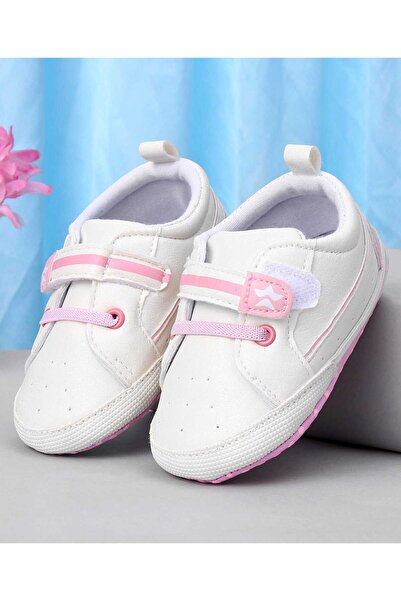 Cute Walk by Babyhug Solid Booties with Velcro Closure - White & Pink