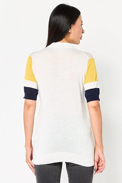 Lacoste Women Spread Collar Solid Short Sleeves Knitted Polo Shirt, White