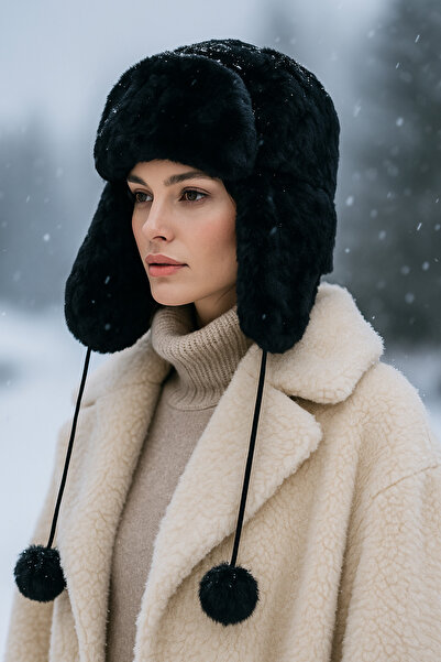 keisy Women's Hat with Headphones and Fur Pom-Pom