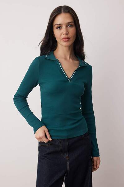 Trendyol Collection Emerald Green Knitwear Collar Detail Fitted/Bodycon Ribbed Stretchy Knitted Blouse Twoaw25Bz00121