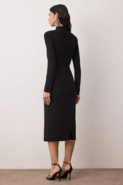 Trendyol Collection Black Cut Out Accessory Detail Knitted Midi Unlined Stylish / Evening Dress Tpraw26El00060