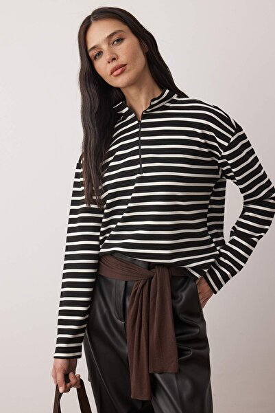 Trendyol Collection Black Striped Hidden Zipper Oversize/Wide Fit Slim Knitted Sweatshirt Twoaw26Sw00242