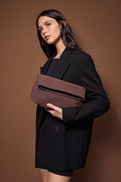 TRENDYOL SHOES Brown Nubuck Women's Clutch Handbag Takaw26Py00008