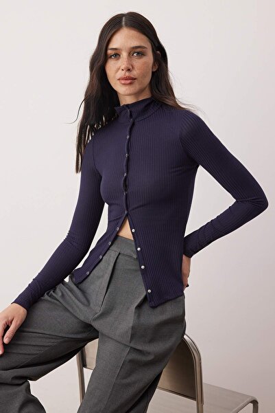 Trendyol Collection Navy Blue Front Full Snap Closure Camisole Fitted/Bodycon Knitted Blouse Twoaw26Bz00329