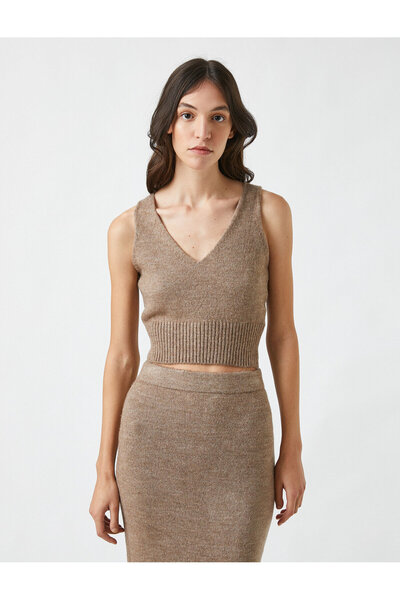 Koton V-Neck Sleeveless Knitwear Undershirt