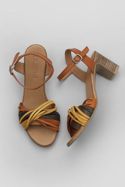 Bueno Shoes Πολυδερμάτινα κίτρινα γυναικεία πέδιλα με τακούνι - 01wn1520