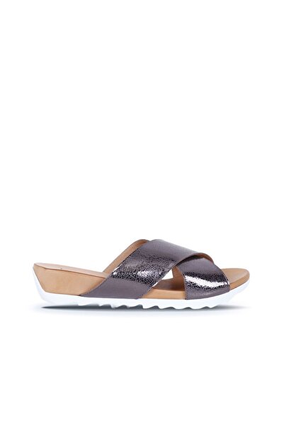 Bueno Shoes Γυναικείες φλατ παντόφλες από δέρμα μολύβδου 01ws0502
