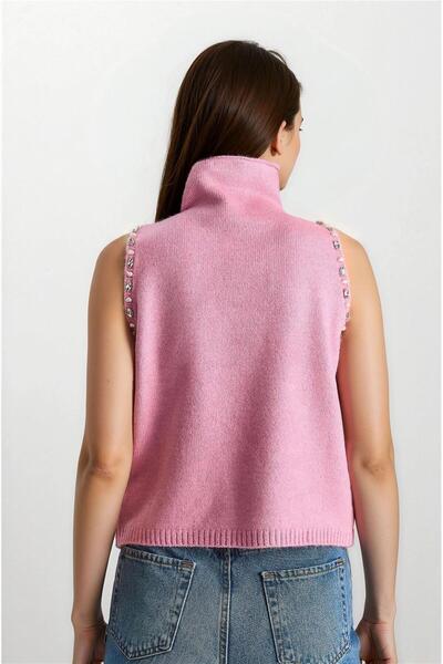WeShaya Pink Stone Detailed Half Turtleneck Knit Blouse