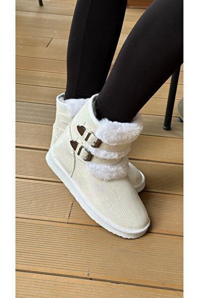 Letafia حذاء إليسيا بتفاصيل مشبك