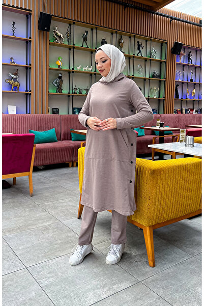 sefamerve Σετ αθλητικής φόρμας με δύο κλωστές με λεπτομέρεια κουμπώματος 3071-08 Mink