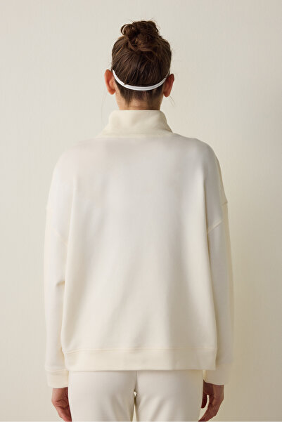 Penti White Flowy High Neck Sweatshirt