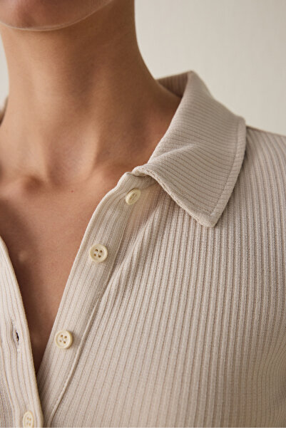 Penti Μπεζ μπλουζάκι με μακρυμάνικο γιακά πόλο εφαρμοστό