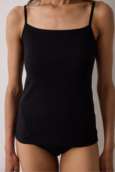 Penti Siyah Kare Yaka Ayarlanabilir Askılı Atlet