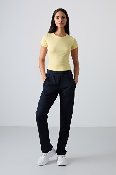 TOMMY LIFE Γυναικείο παντελόνι φόρμας Navy Blue με κρυφή τσέπη με φερμουάρ - ...