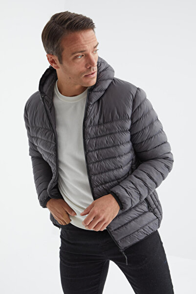 TOMMY LIFE Cold Resistant Anthracite Men's Puffer Jacket - Zippered, Standard Fit - 88167