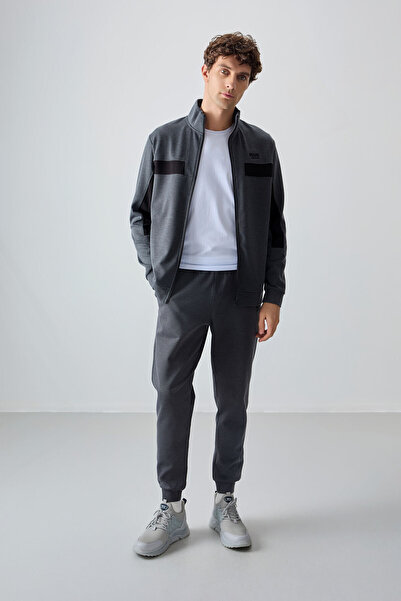 AIR JONES Dark Gray Surface Textured Standard Fit Embroidered Men's Tracksuit Set - 85248