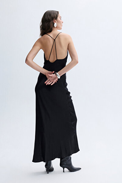 Mudo Degaje Collar Open Back Satin Long Dress
