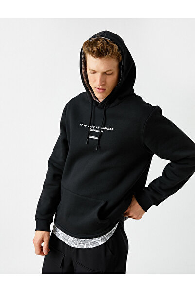 Koton البلوز منقوشة مقنعين المطبوعة