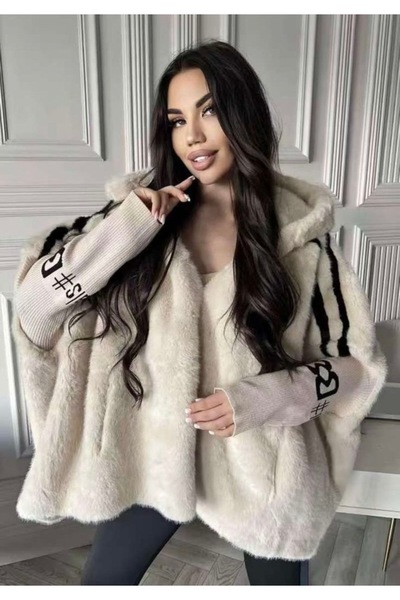 MISS LEXI STUDIO Faux fur jacket