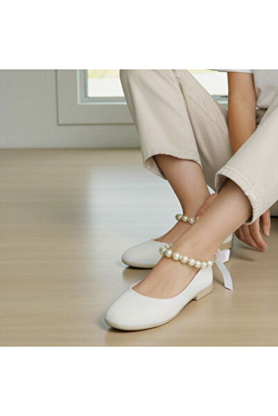 PATİK BEBE Babet ortopedice elegante pentru fete, culoare albă, cu perle la gleznă