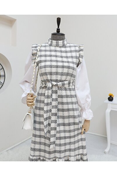 Modamorfo Tuvit Gile s volánovými rukami a opaskom