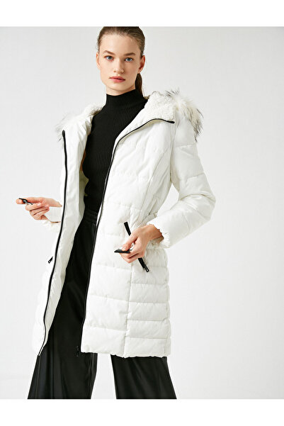 Koton με κουκούλα Παλτό με καπιτονέ επένδυση με λεπτομέρεια από ψεύτικη γούνα