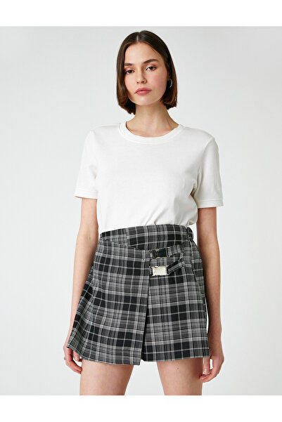 Koton Γυναικείο μαύρο καρό σορτς & βερμούδα 2SAK40179PW