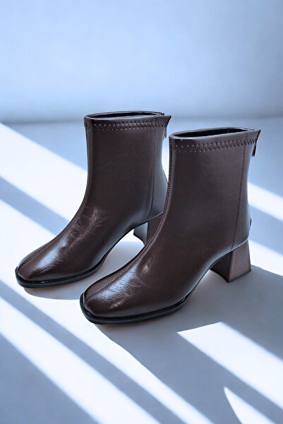 Long Star Kadın Kahve Rugan Suni Deri Ortopedik 6 cm Topuklu Küt Burun Fermuarlı Kışlık Bot