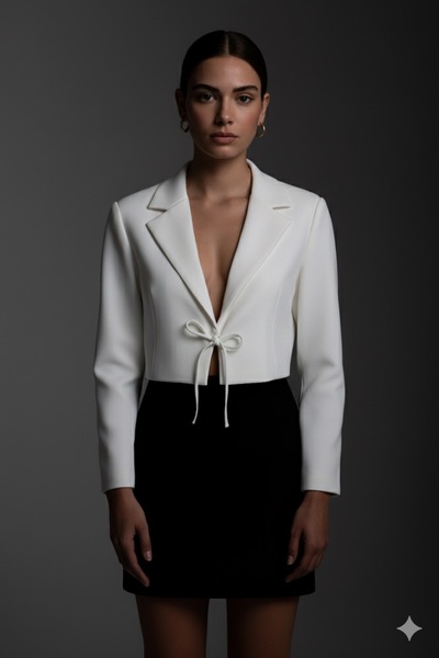 Whıte Aura Crop Blazer Ceket