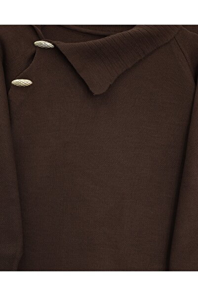 Modamorfo Half-High Neck Knitwear Set with Cross-Button Collar - Brown