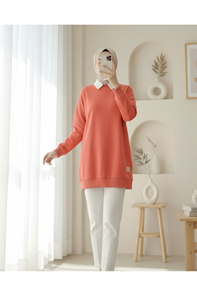 Modamorfo Crew Neck Slit Embroidered Sweatshirt - Pomegranate Blossom